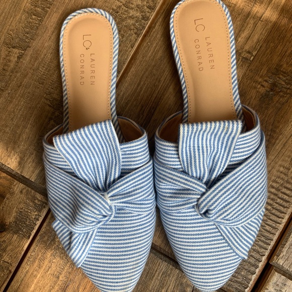 Lauren Conrad blue and white slip on. Size 9. - Picture 1 of 4